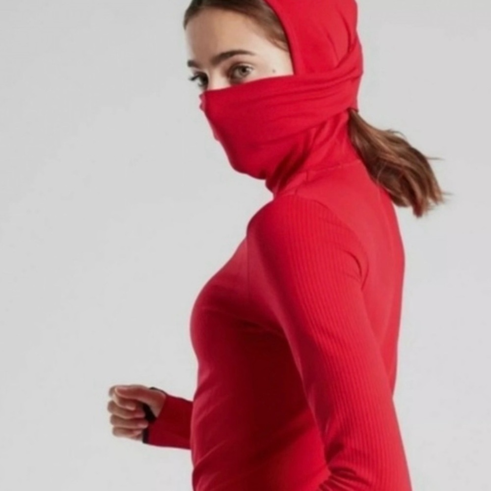 Athleta Flurry Red Bacalava Seamless Hoodie S never worn or washed